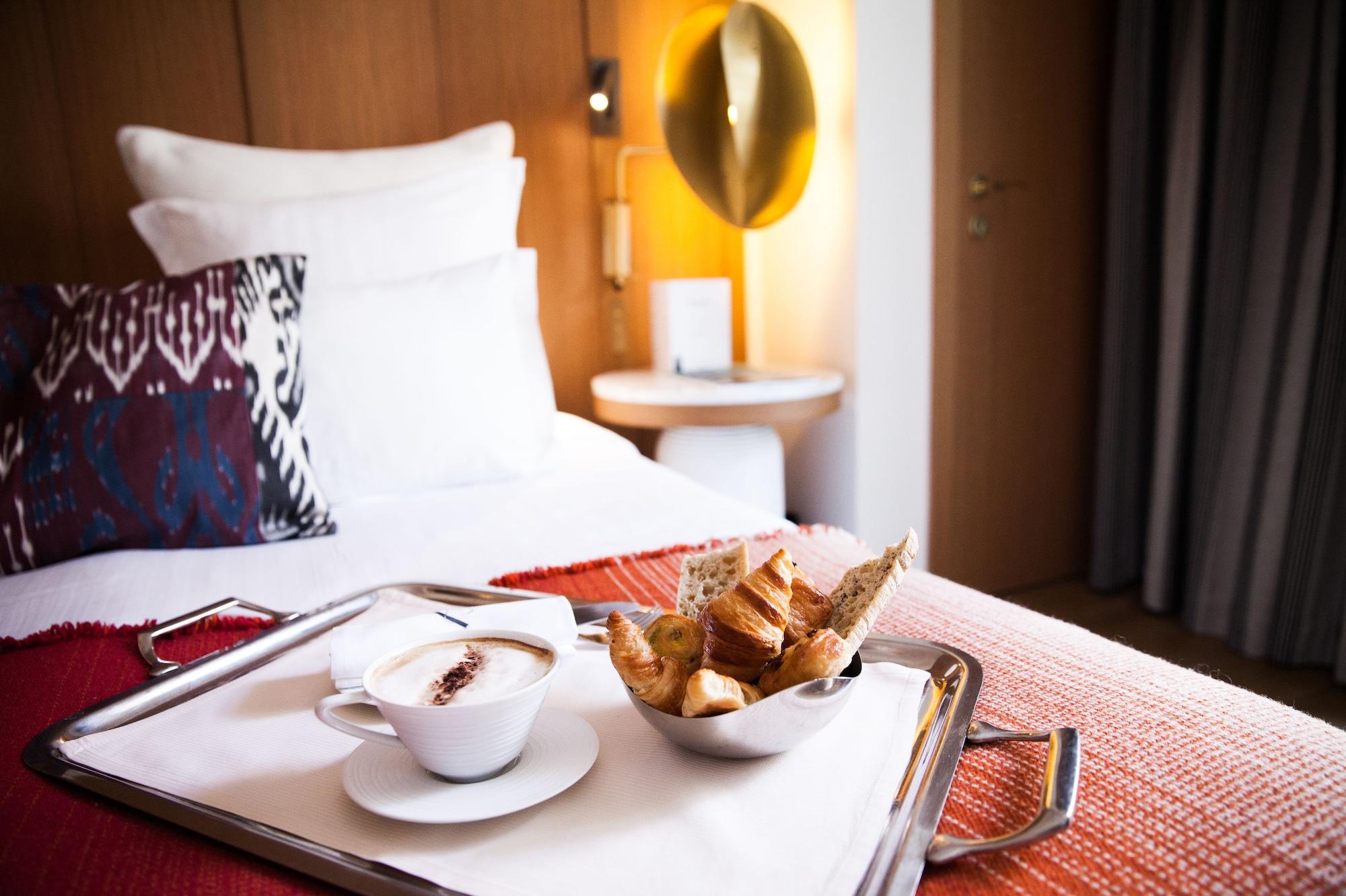 Hotel Vernet Paris